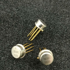 【〒無料】☆希少品☆CAN型 RF IF AMP UA703HC 5個セット