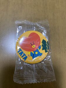 缶バッジ 缶バッチ BT21 TATA