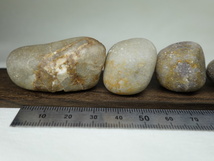 正硅石　国内産品　インテリア ５個まとめ 　合計約144g　 鑑賞石 　原石 　鉱物　 参考敷板付_画像5