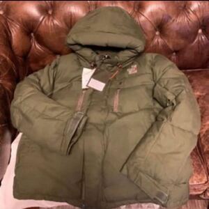 Готовый вниз Parka 2