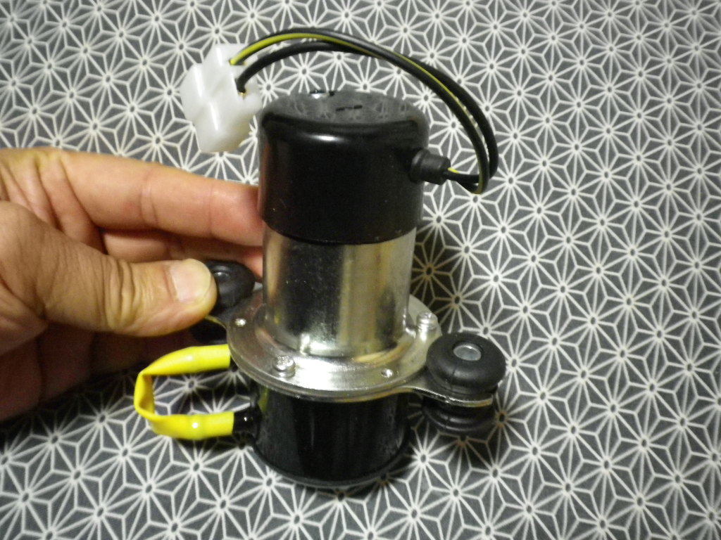 史上一番安い史上一番安い三菱ランサーturbo A175A 燃料ポンプ 電装品