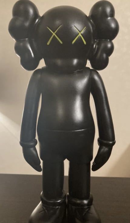 ヤフオク! -「kaws companion」(フィギュア) の落札相場・落札価格