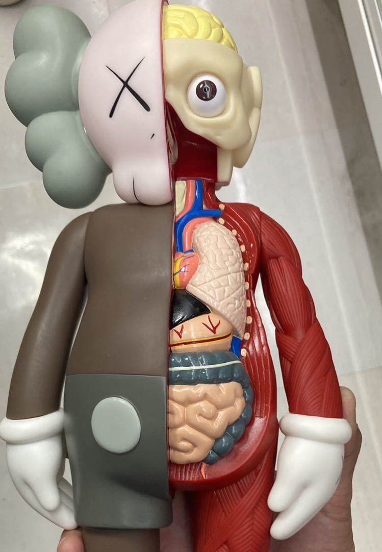 売上実績NO.1 新品未開封 KAWS COMPANION FLAYED OPEN EDITION BROWN