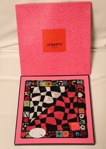  wonderful! unused goods! ungaro Ungaro × blue ming middle west handkerchie 2 pieces set boxed new goods 