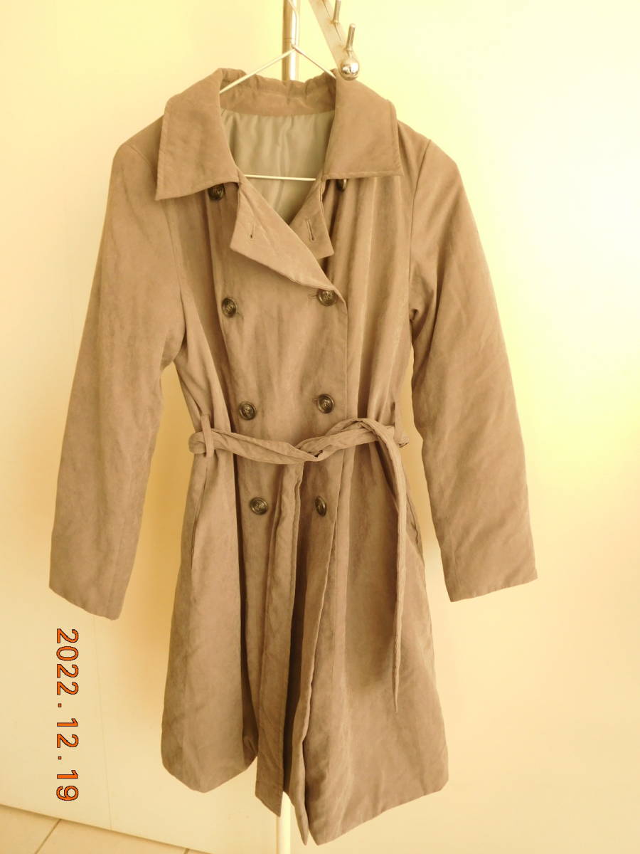 ６４１　中綿コート　未使用