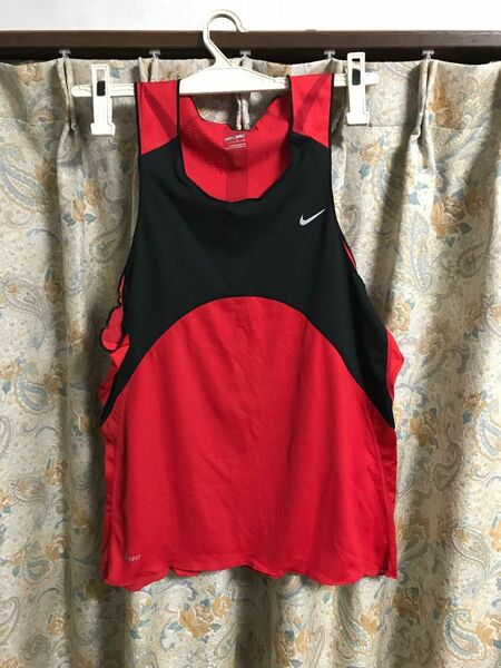 NIKE ナイキ ランニングシャツ　 XLサイズ　タンクトップ　レッド　