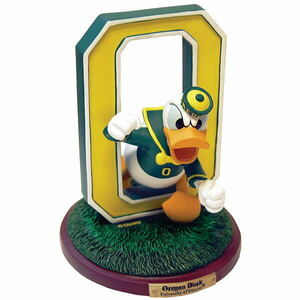 Disney Donald Oregon Duck Figure 2003 USA Sports of Oregon University New Mascot