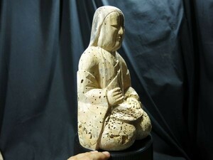 A woman god image Edo era tree carving god company god image faith .. religion Shinto 