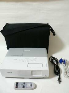 EPSON プロジェクター EMP-822 　2600ルーメン ◆リモコン付