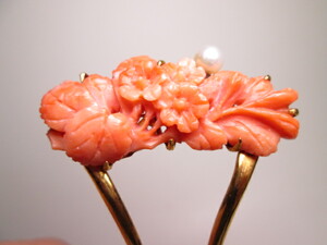 【江月】☆アンティーク・三越 本珊瑚 花彫刻真珠飾りのかんざし 12,04g 共ケース付