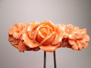 【江月】 アンティーク・本珊瑚 薔薇と小花彫刻のかんざし 14,36g