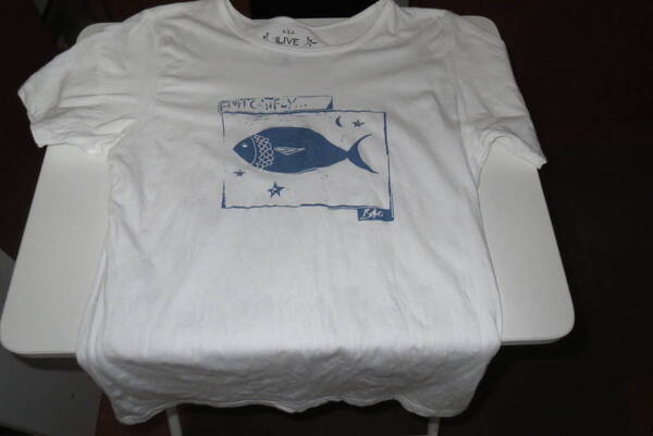 【Tシャツ】 BONO(U2) // ボノのイラスト魚 Sサイズ