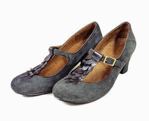 {CHIE MIHARA}chiemi is la#LIRON# Spain made * gray * size 37[ postage included!]