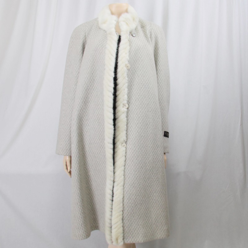 ヤフオク! -「カシミヤ コート」の落札相場・落札価格