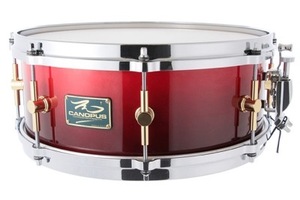 The Maple 5.5x14 Snare Drum Crimson Fade LQ