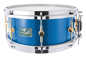 The Maple 6.5x13 Snare Drum Blue Spkl