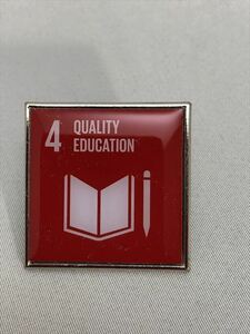 SDGsピンバッジ　1個（1540円税込） （4. 質の高い教育をみんなに（Goal 4： Quality education）国連ブックショップ購入・送料無料） UN64