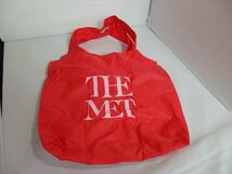 ★新品未使用★メトロポリタン美術館　コンパクト　エコバッグ（ニューヨーク）赤（文字白）　N29_画像5
