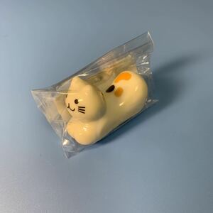 箸置き　ゆったりみけねこ　ネコ　猫　ねこ　磁器　陶器　焼物　未開封