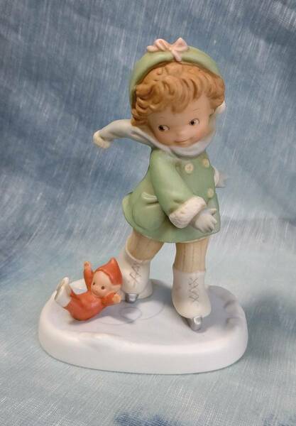 マーベル ルーシー アトウェル メモリー オブ イエスタデー エネスコ社 女の子 妖精 スケート 数量限定生産 陶器人形 置物 レア