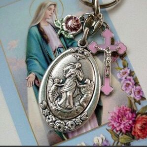 クリスマス★マリア様とピンクの十字架と薔薇 イエス・キリスト ロザリオお守りキーホルダー クリスマス 初聖体 洗礼のプレゼントにも