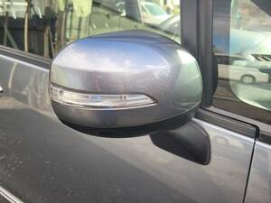 ダイハツ ムーヴ LA100Sの右サイドミラー DAIHATSU MOVE RIGHT SIDE MIRROR WING MIRROR 