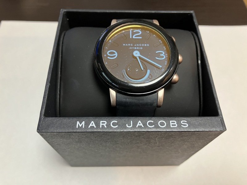 ☆未使用品☆MARC JACOBS スマートウォッチ MJT2000 海外ブランド www