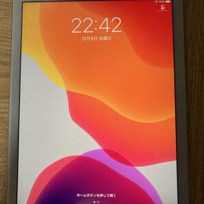 【完動品】Apple iPad Air2 Wi-Fiモデル 128GB A1566 シルバー(NGTY2J/A)【アクティベーションロック解除済】の画像1