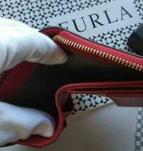 【新品】 FURLA BABYLON 二つ折り財布　ラウンドジップ レッド_画像4