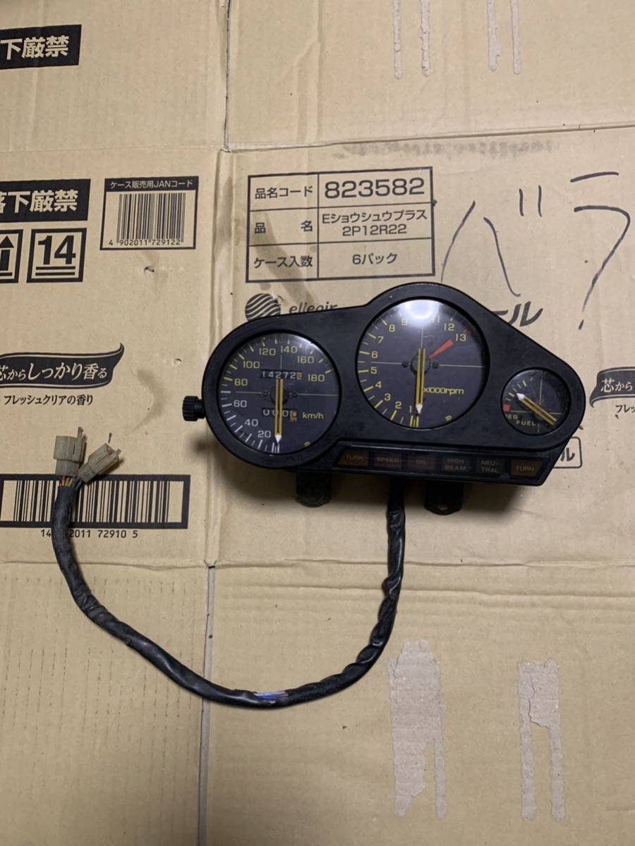 倉庫 VT250F 純正メーター 美品 実働外し CBR400F ienomat.com.br