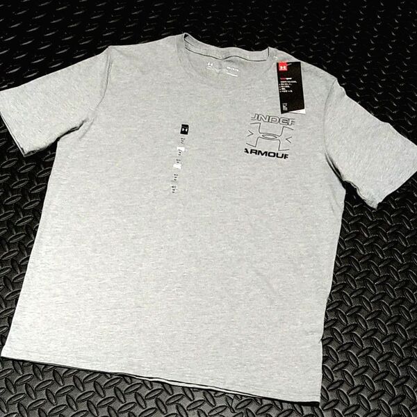 ◎未使用◎(UNDER ARMOR)メンズ ショートスリーブ 半袖Tシャツ Mサイズ 1352044 035