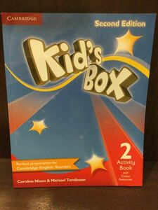 　Kid's Box Level 2 Activity Book with Online Resources 英語版 / Caroline Nixon