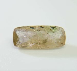 シャンパンカラーアキシナイト グリーンアキシナイト 0.8ct 934