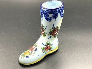 【異国陶磁器】　アンティーク　『花柄ブーツ型ミニ花瓶』11.2cm　底に銘有　定形外可　　M1017A