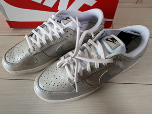 * новый товар NIKE DUNK LOW SE Metallic Silver Nike Dan Claw Special Edition серебряный 30 натуральная кожа натуральный кожа 