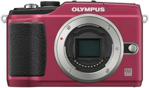 OLYMPUS ミラーレス一眼 PEN E-PL2 ボディ レッド E-PL2 BODY RED(中古品)