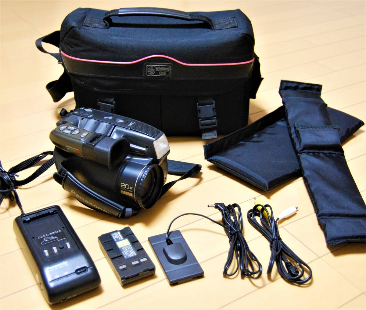 ヤフオク! -「パナソニックビデオカメラ充電器」の落札相場・落札価格