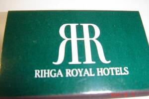  Lee ga Royal hotel Match 2 piece Y599