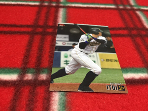 2015 カルビー プロ野球チップス 第2弾 093 糸井嘉男（オリックス）レギュラーカード