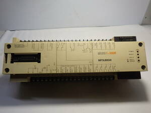 MITSUBISHI MELSEC F2-30GM 30VA　マイクロシーケンサ　通電確認済[管理番号あ1]