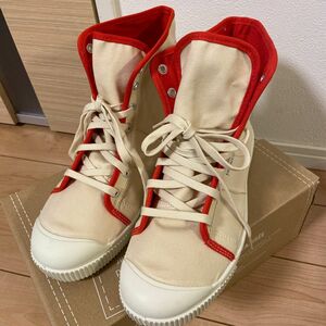 値下げしました！新品★未使用品★keen マデラス　ミッド　ホワイト×レッド　メンズ　スニーカー　27.5センチ