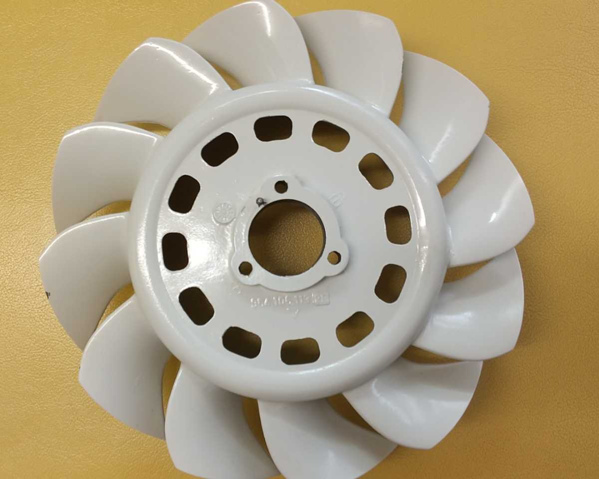 後払い手数料無料】 かっくねん様専用 ポルシェ 911 993 964 エンジン