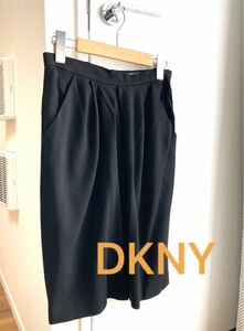 DKNY DONNA KARAN NEWYORK ダナキャラン　ニューヨーク　ブラックスカート