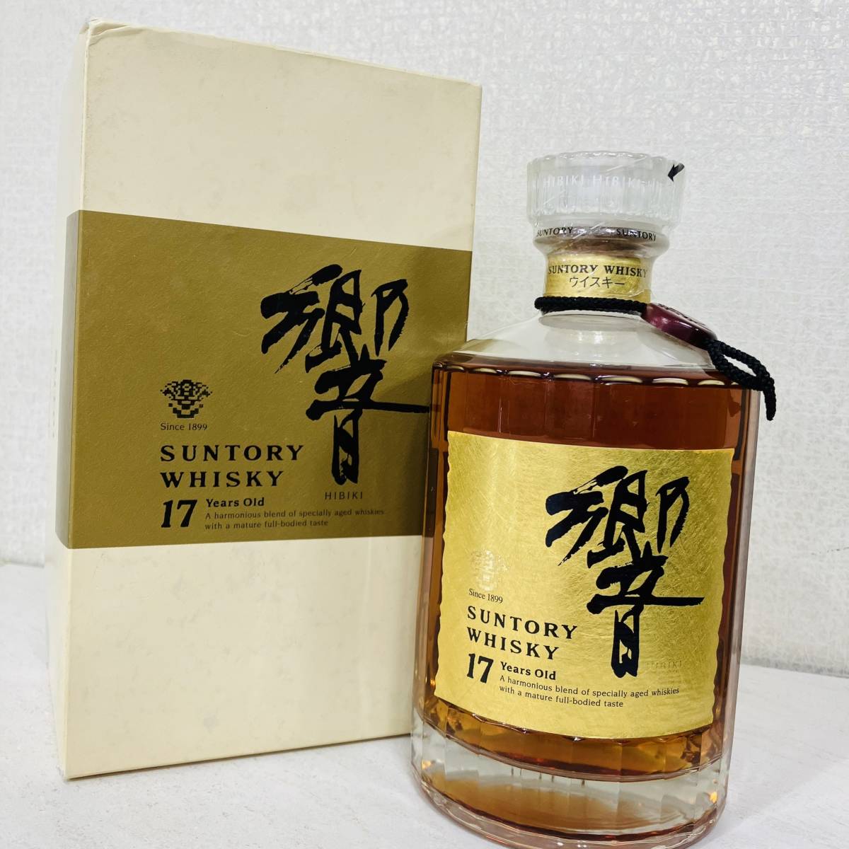 ヤフオク! -「響 17年 ゴールドラベル」の落札相場・落札価格