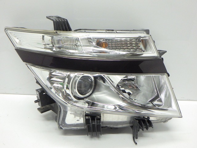 いつでもポイント10倍 エルグランド エルグランド DBA-PNE52 右ヘッド