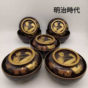 Art hand Auction Bowl with lid, natural wood, lacquered, irises, Yatsuhashi figure, gold lacquer, rim, Tame-nuri, late Meiji period, hand-painted, lacquerware, antique, Craft, Lacquer art, bowl