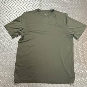 米軍放出品 Tシャツ　CHAMPION 　サバゲー　ランニング　OD 速乾性抜群 (INV FG23)