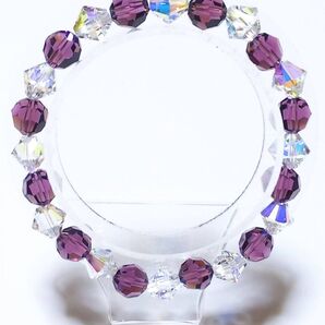 アメジスト色のブレスレット
