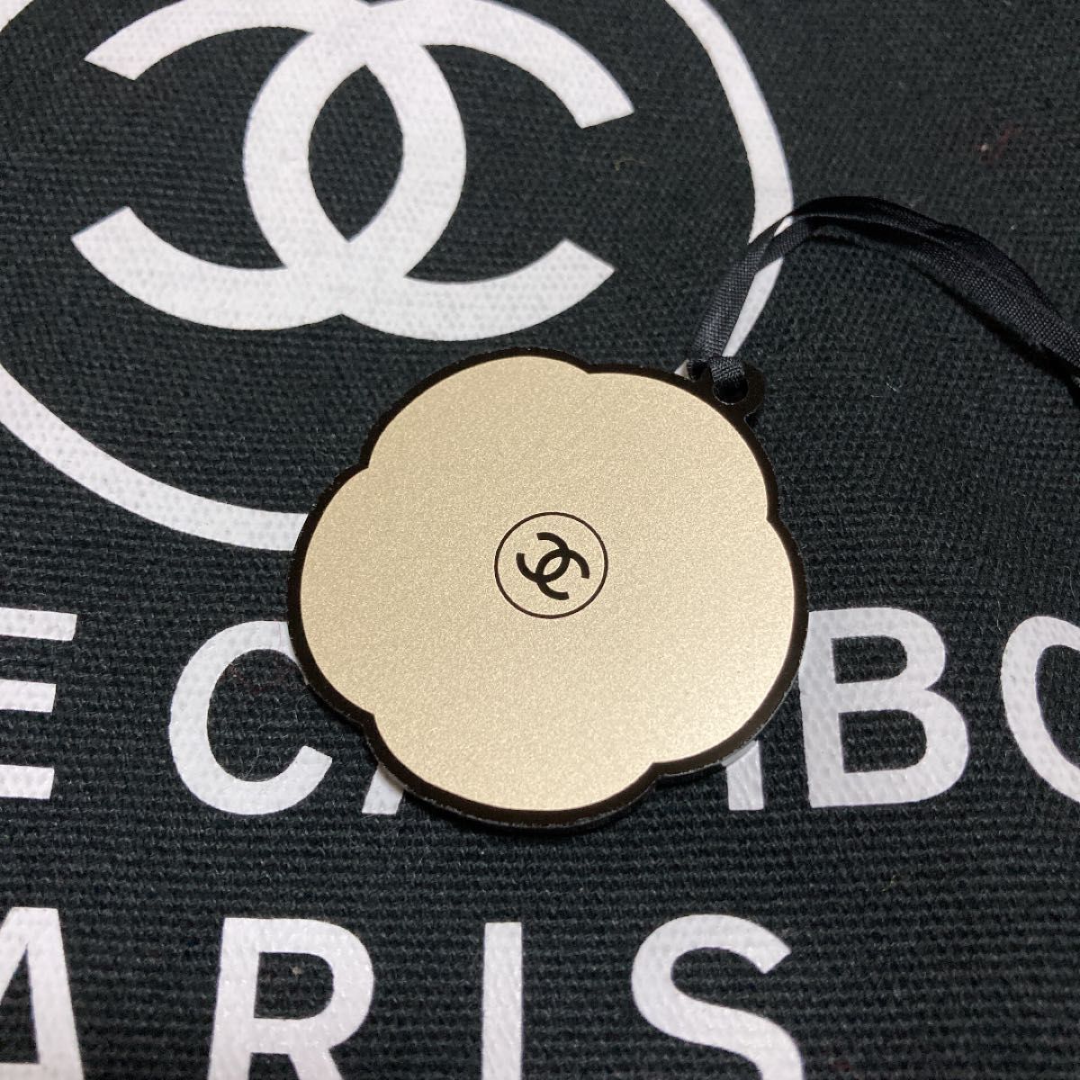美品 CHANEL・レザー切替 ココマークチャーム付 パンプス(35C)|PayPay