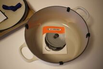 【超超超レア】2002年 コンランショップ別注限定モデル Le Creuset ル・クルーゼ グラニットクリーム ココットロンド 22cm 新品未使用品_画像6